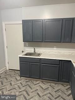3rd image of 404 N Franklin St