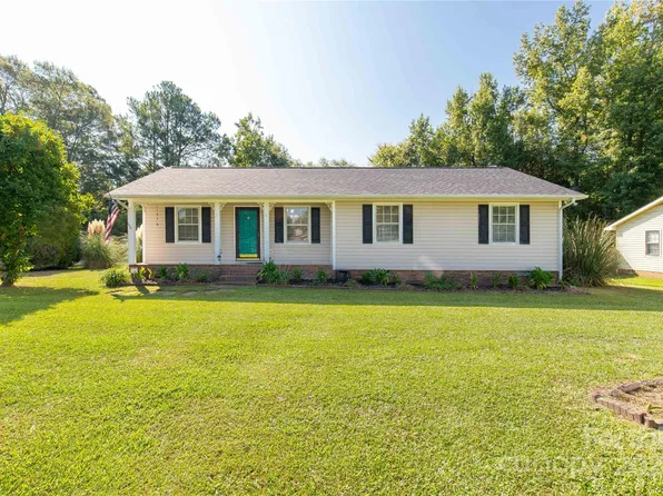 2005 Hilton Way Rd, Lancaster, SC 29720