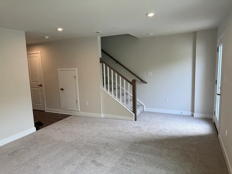 11 Foxwood Dr — Photo 12