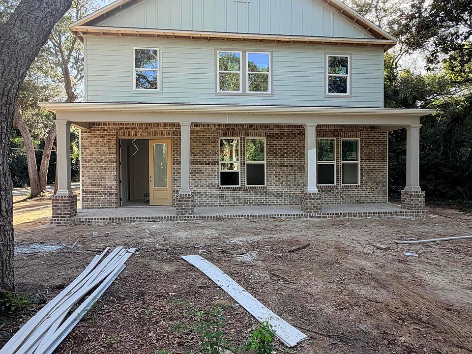 1st image of 241 Grandview Ave