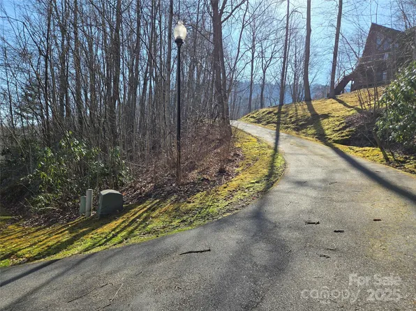 18 Echo Rdg, Maggie Valley, NC 28751