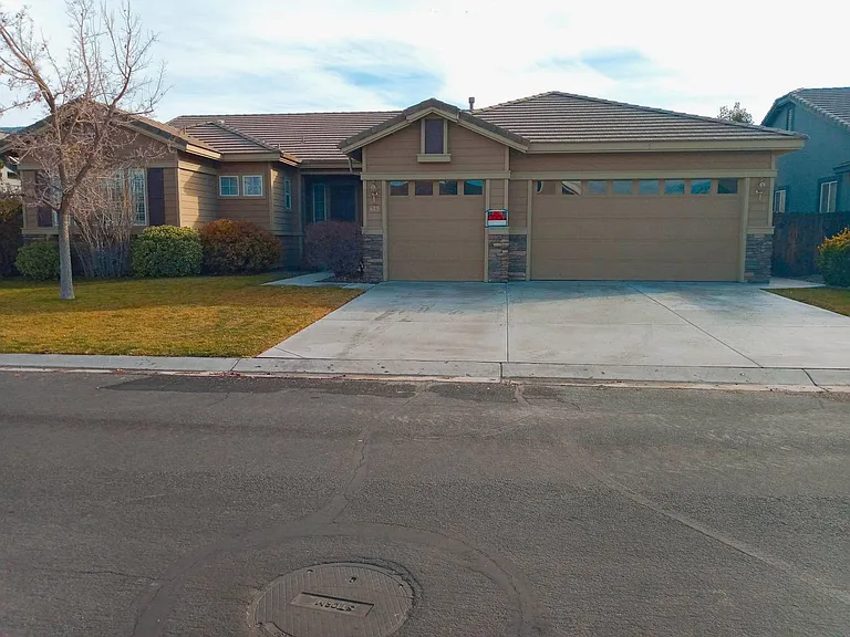 629 Saint Andrews Dr — Photo 2