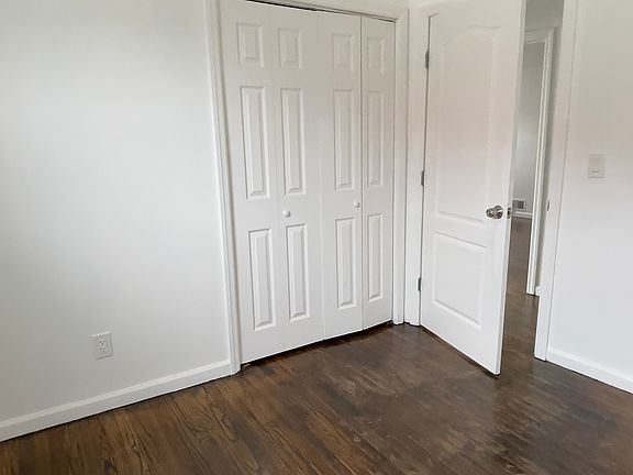 5th image of 367 Bradley Ave Floor 2