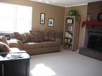2nd image of 511 W 90th St