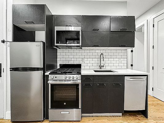 4th image of 558 W 151st St #5S