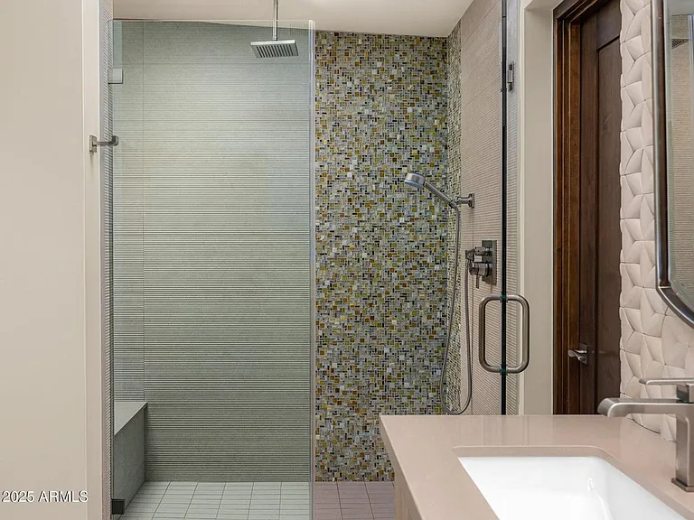 6331 E Hummingbird Ln — Photo 18