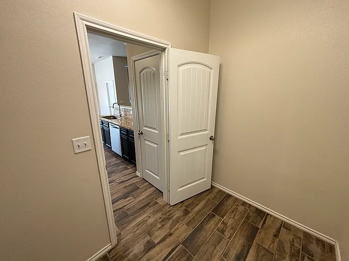 6700 Cattleman Dr — Photo 13