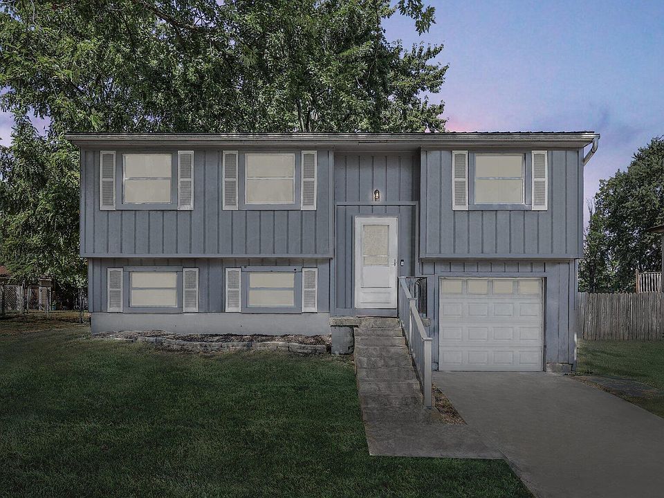 1st image of 2343 Warfield Dr