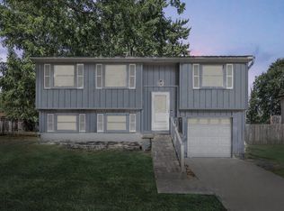 2343 Warfield Dr, Grove City, OH 43123