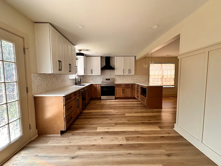 105 Summerwood Pl — Photo 4