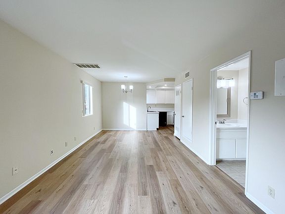 2nd image of 1206 Viola Ave APT 1