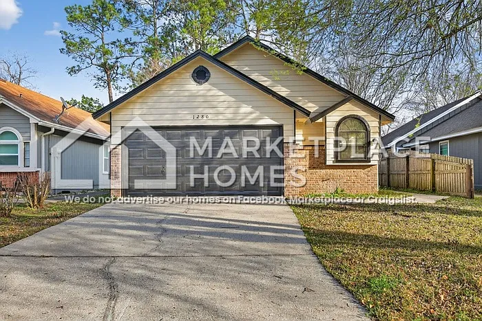 3 bed, 2.0 bath, 1253 sqft, $1,700 — Photo 2