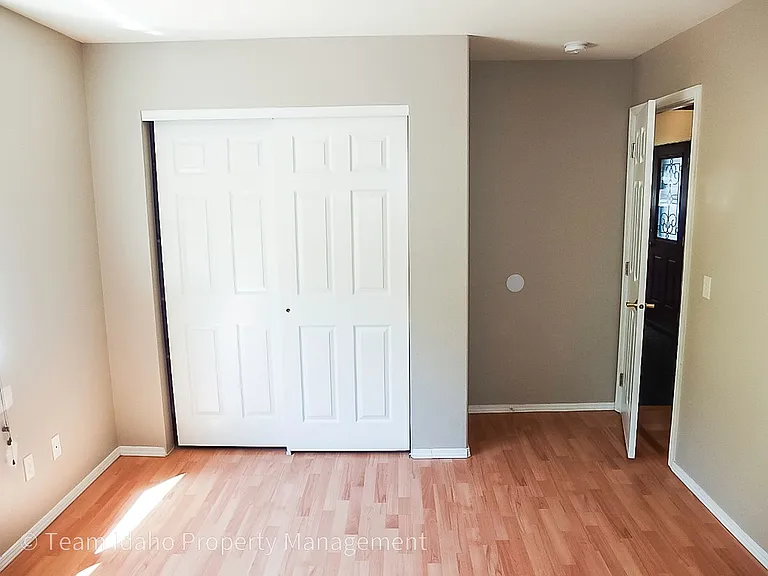 643 Northwood Dr — Photo 24