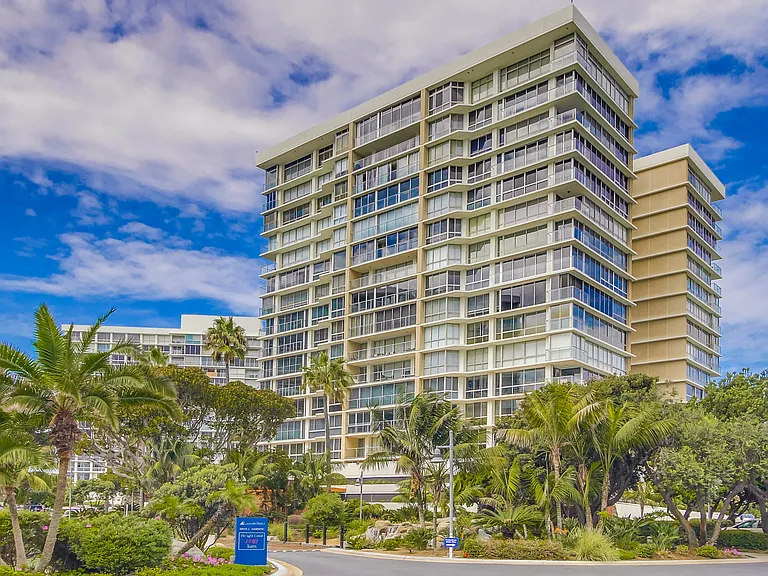 1750 Avenida Del Mundo #308 — Photo 40