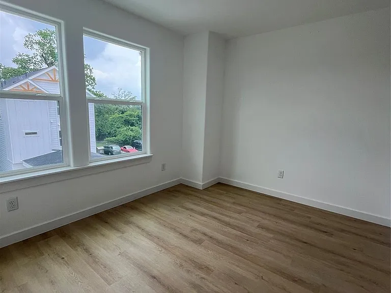 8605 Wileyvale Rd #B — Photo 13
