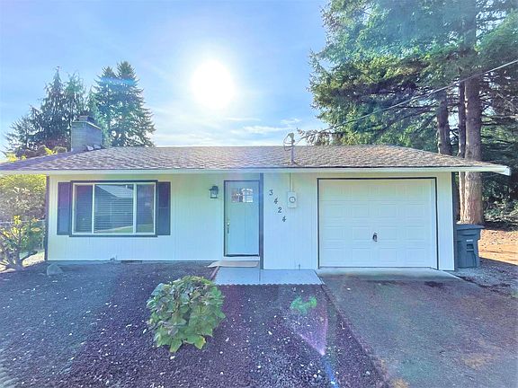 2nd image of 3424 215th St E