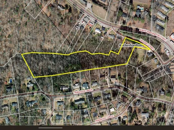 99999 Hickory St, Rutherfordton, NC 28139