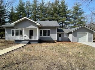 1052 E Honey Hills Dr, Terre Haute, IN 47802