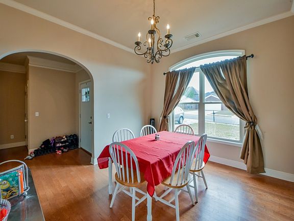 3rd image of 6602 Helen Julia Ln