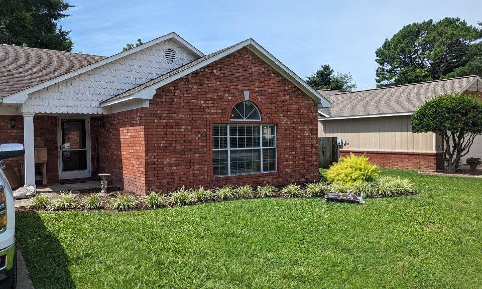 1st image of 114 Cordes Dr