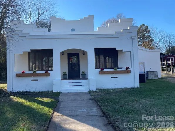 409 N Main St, Troutman, NC 28166