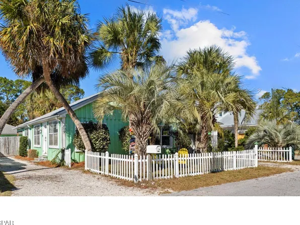 209 E Lakeshore Dr, Panama City Beach, FL 32413