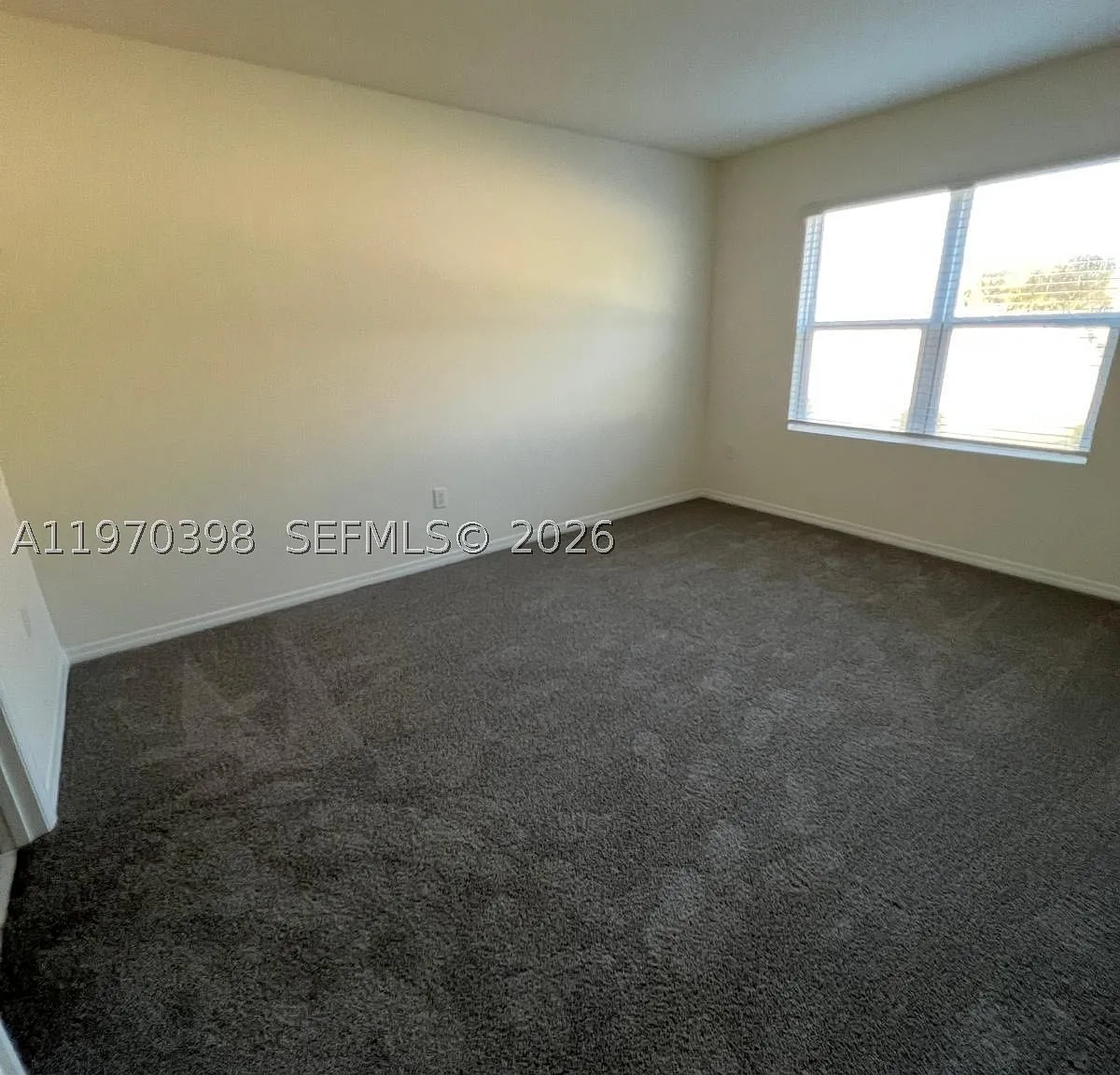4 bed, 2.0 bath, $2,200 — Photo 3