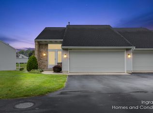 1137 Fairfield Dr, Hudsonville, MI 49426