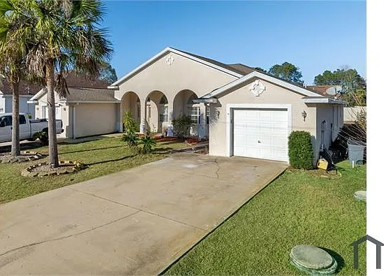 3 bed, 1400 sqft, $1,950 — Photo 1