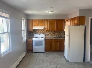 64 3rd St #5C, Elizabethport, NJ 07206
