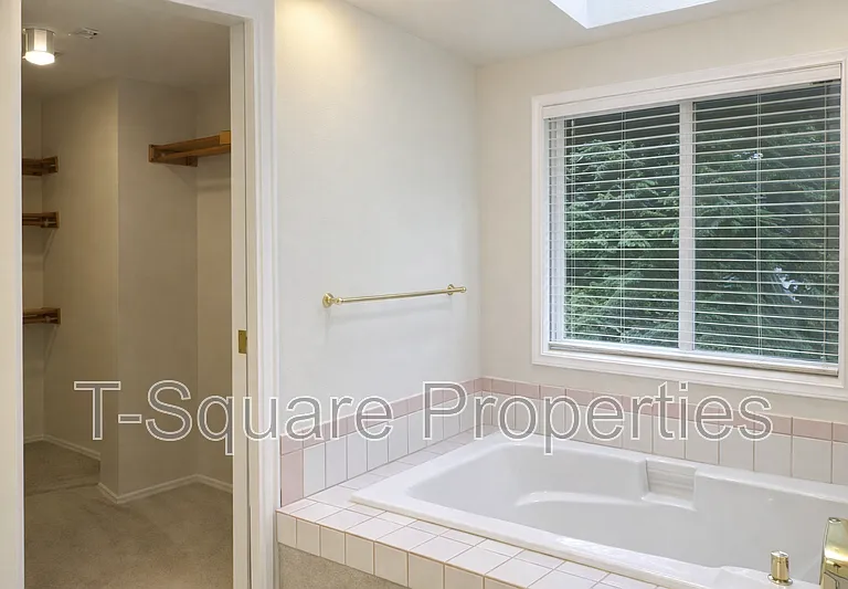 1817 235th Pl NE — Photo 13