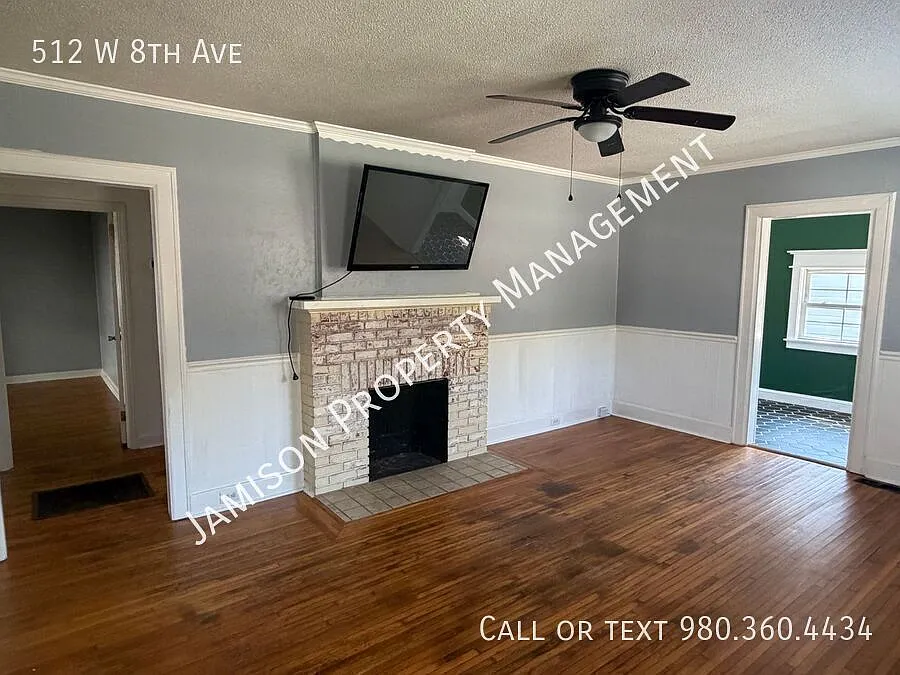 Lovely 3 Bed Cottage in Gastonia — Photo 2
