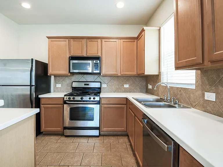 2029 Creek Run Dr — Photo 11