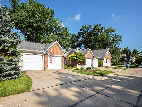 2nd image of 225 Westwind Dr APT 23