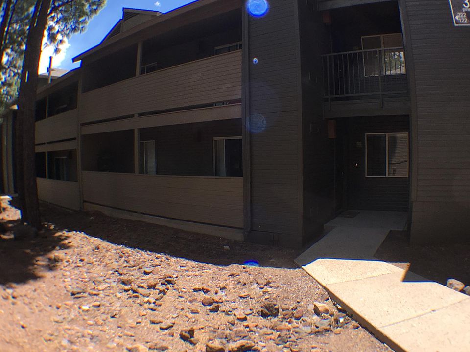 2nd image of 1385 W University Ave Unit 3-122