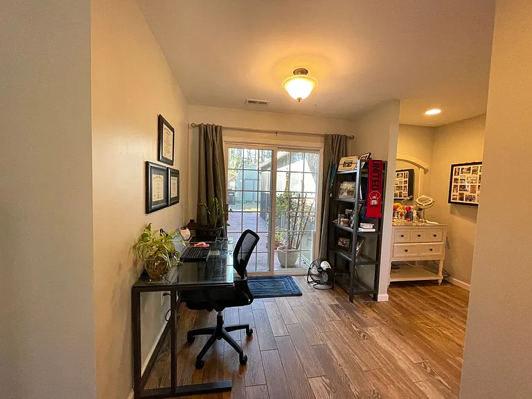 4533 Middlesex Rd — Photo 10