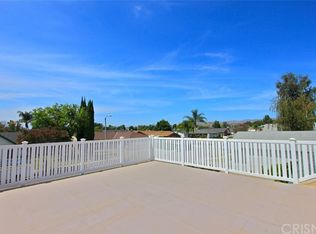 2052 N Parker Ct, Simi Valley, CA 93065