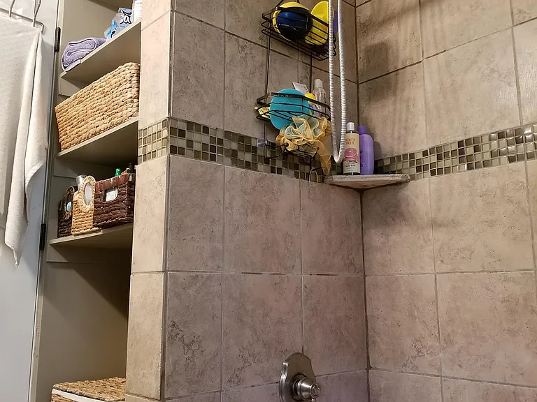 1615 S 50 W — Photo 9