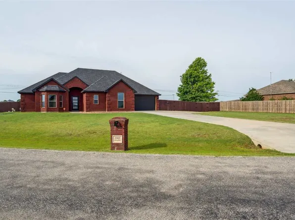 5565 NE Snowy Owl Rd, Elgin, OK 73538