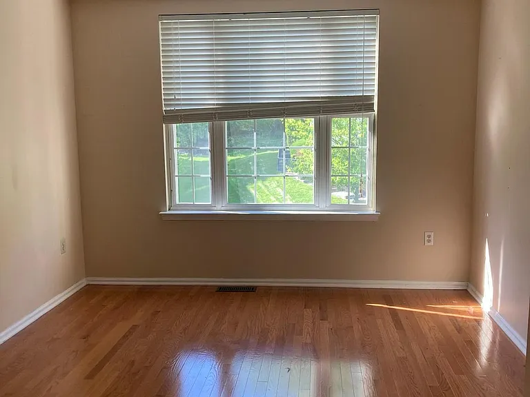 118 Madison Way — Photo 7
