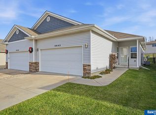 5642 Barrington Cir, Lincoln, NE 68516