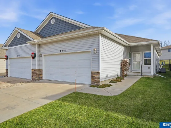 5642 Barrington Cir, Lincoln, NE 68516