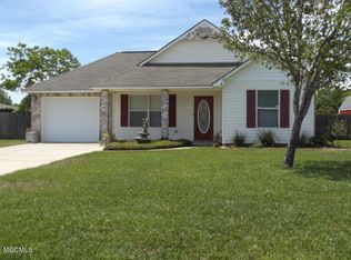 7416 Oak Cove Dr, Biloxi, MS 39532
