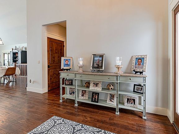 5th image of 7810 Turnberry Cir
