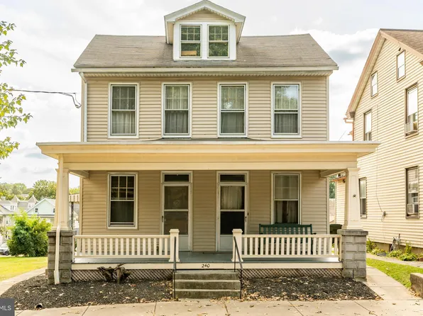 240 W Main St, Ephrata, PA 17522