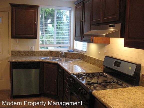 3rd image of 22016 Gault St