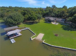 430 Ruckers Ct, Granbury, TX 76049