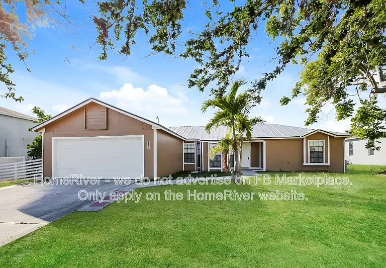 1720 SW 3rd Pl — Photo 17