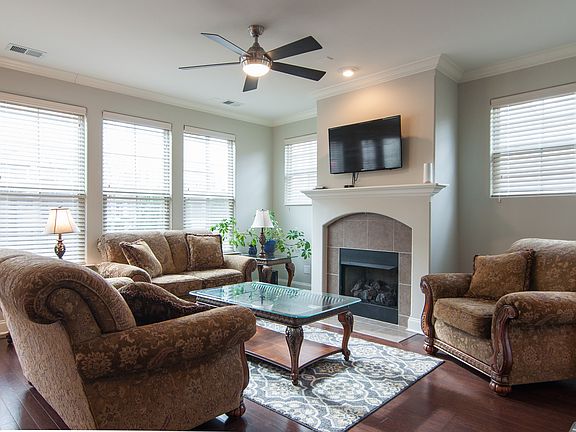 2nd image of 917 Silkwood Cir