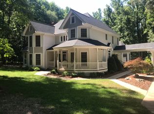 5005 Meadowbrook Cir, Suwanee, GA 30024
